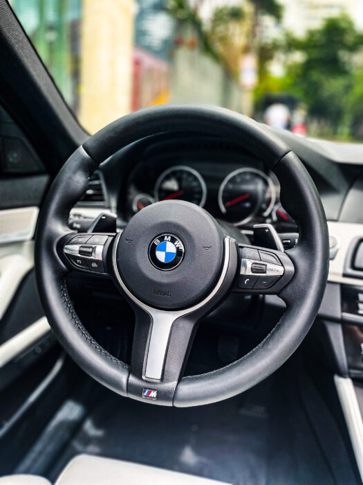 BMW M5 2013 completo