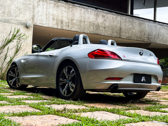 BMW Z4 2010 completo