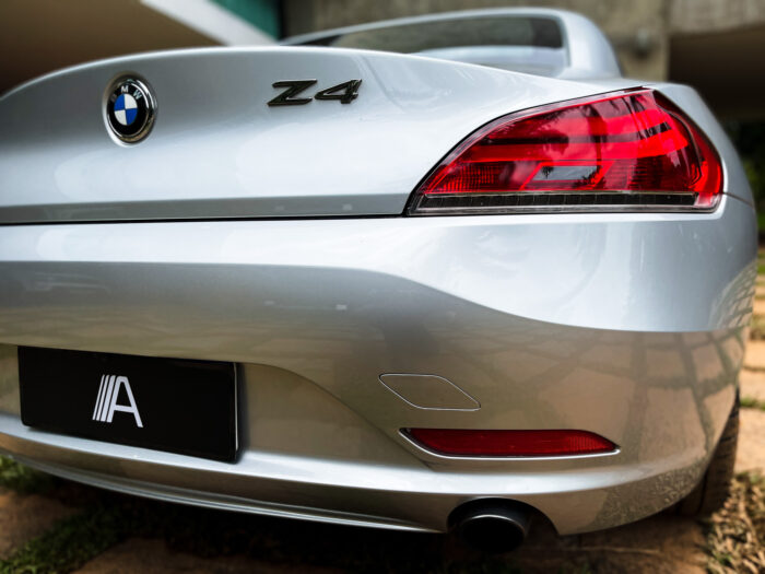 BMW Z4 2010 completo