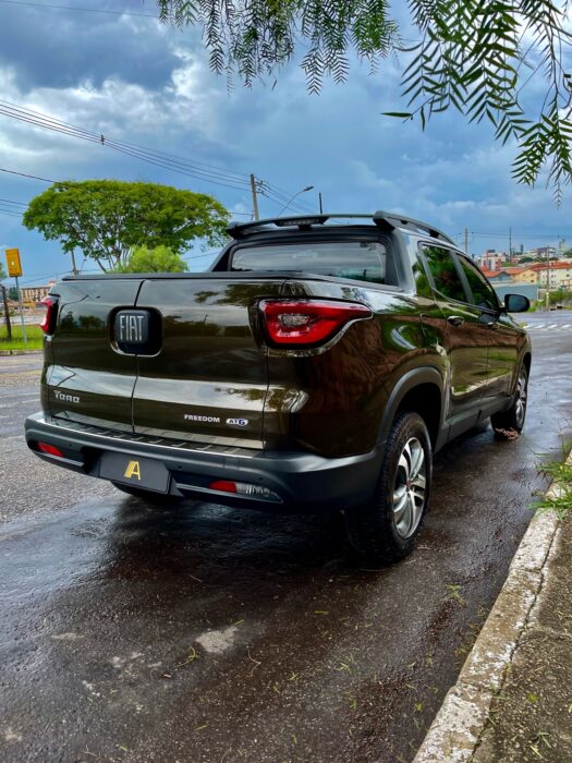 FIAT TORO 2017 completo