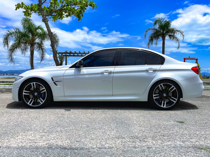 BMW M3 2017 completo