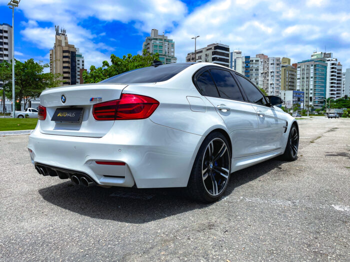 BMW M3 2017 completo