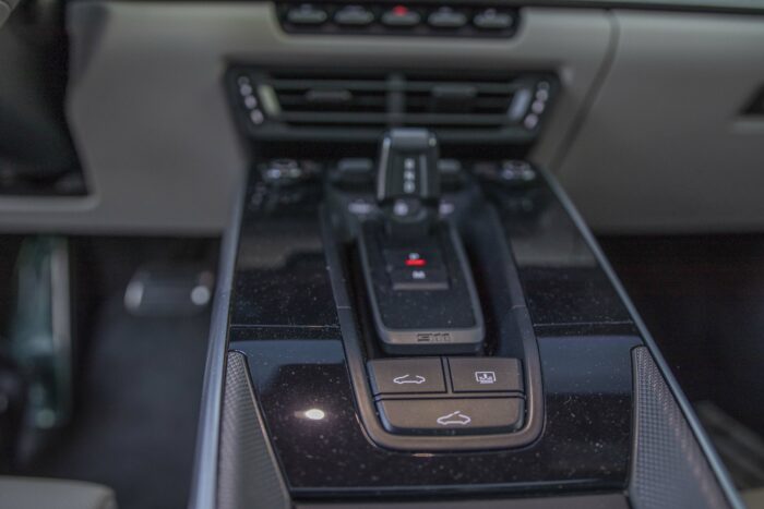 PORSCHE 911 2021 completo