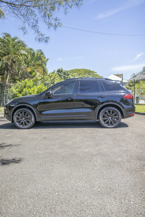 PORSCHE CAYENNE 2014 completo