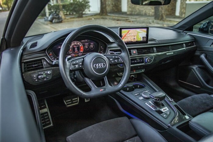 AUDI RS5 2019 completo