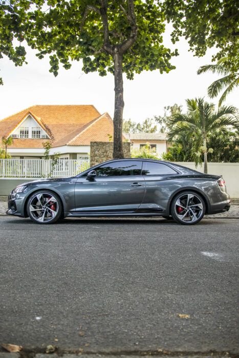 AUDI RS5 2019 completo