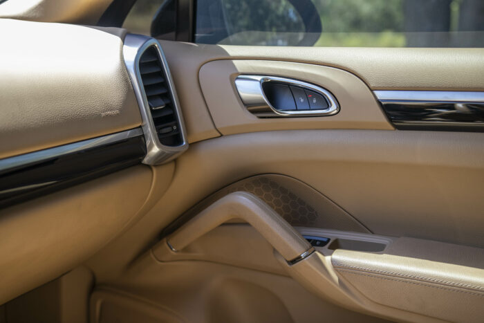 PORSCHE CAYENNE 2014 completo