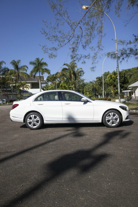 MERCEDES-BENZ C 180 2015 completo