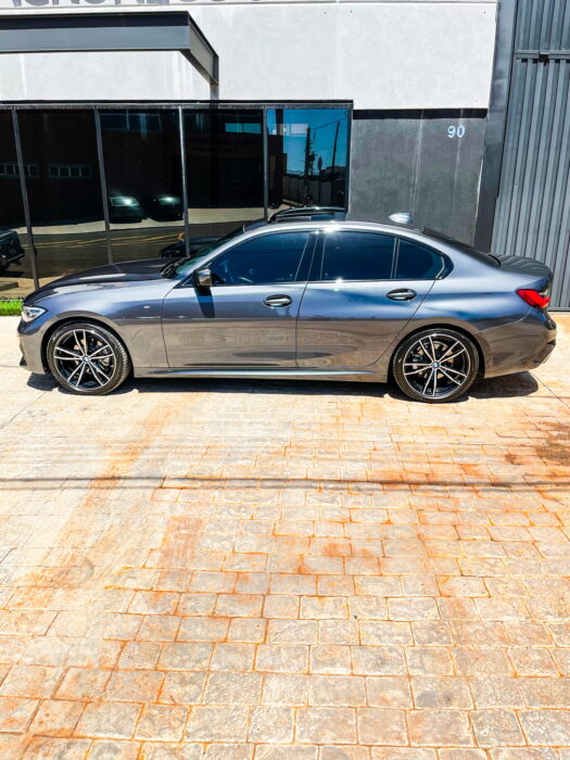 BMW 320i 2021 completo