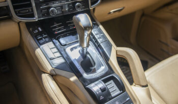 PORSCHE CAYENNE 2014 completo