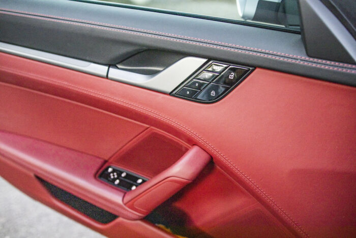 PORSCHE 911 2020 completo