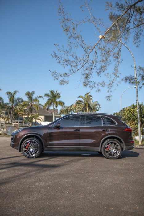 PORSCHE CAYENNE 2015 completo