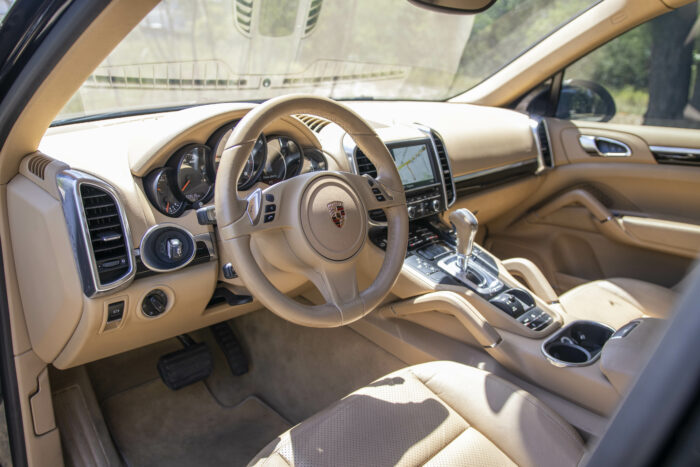 PORSCHE CAYENNE 2014 completo