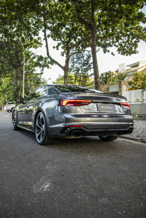 AUDI RS5 2019 completo