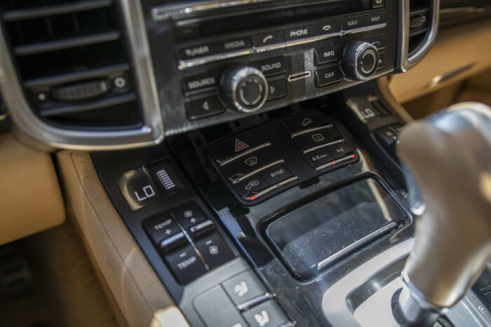 PORSCHE CAYENNE 2014 completo