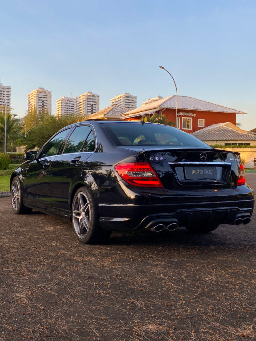 MERCEDES-BENZ C63 2012 completo