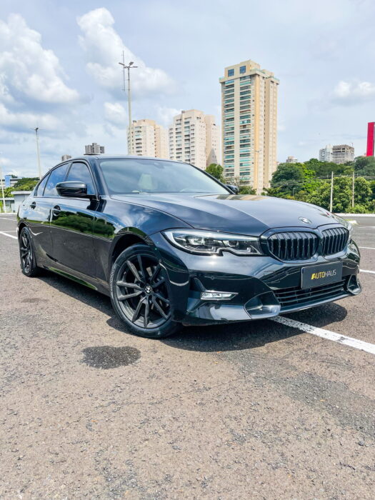 BMW 320i 2022 completo