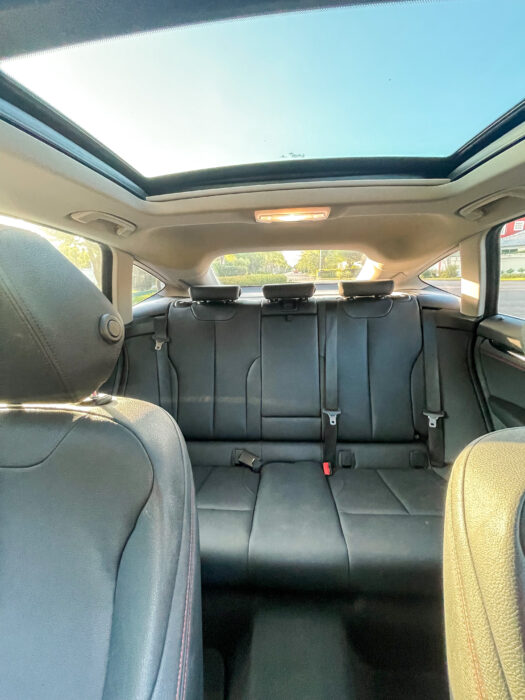 BMW 320i 2015 completo