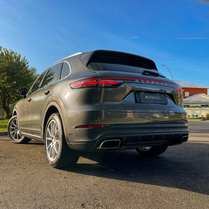PORSCHE CAYENNE 2019 completo