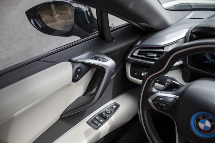 BMW i8 2015 completo