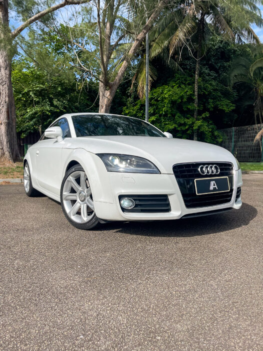 AUDI TT 2011 completo