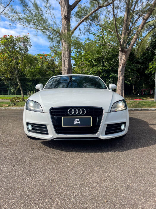 AUDI TT 2011 completo