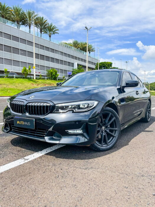 BMW 320i 2022 completo