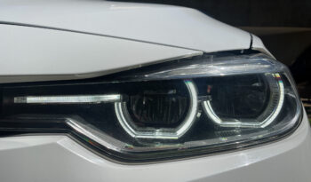 BMW 320i 2017 completo