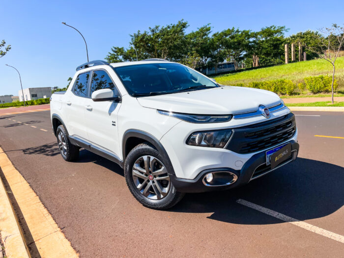 FIAT TORO 2020 completo