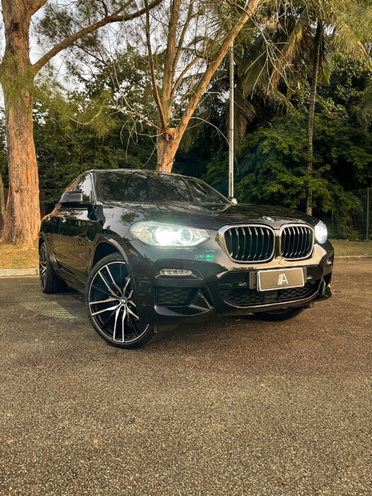 BMW X4 2020 completo