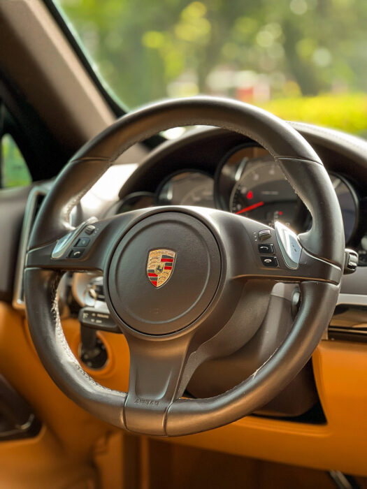 PORSCHE CAYENNE 2014 completo