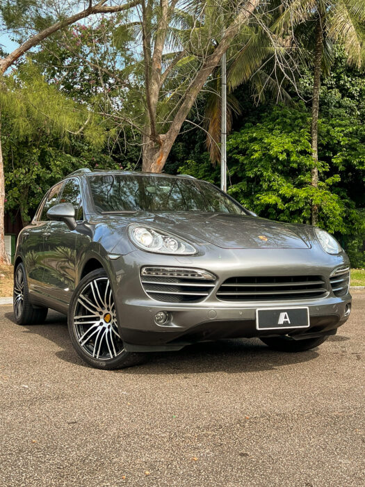 PORSCHE CAYENNE 2014 completo