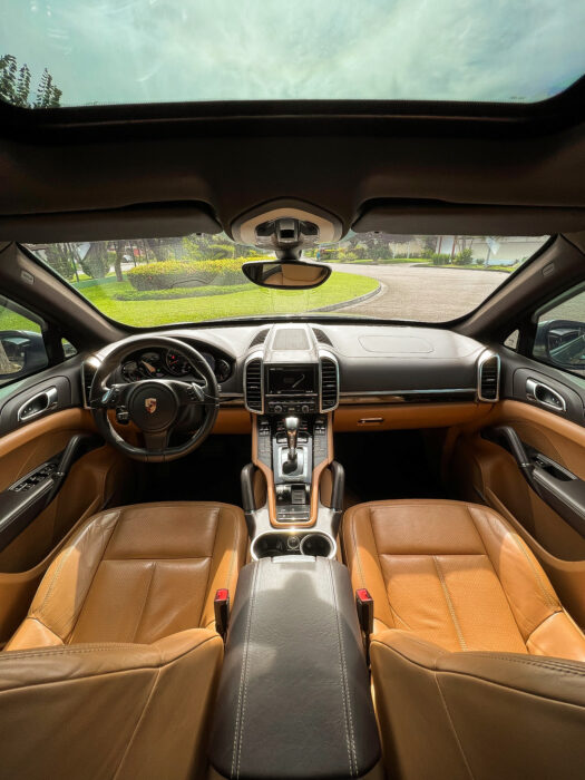 PORSCHE CAYENNE 2014 completo