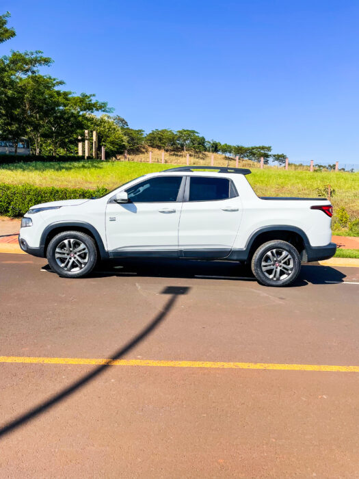 FIAT TORO 2020 completo