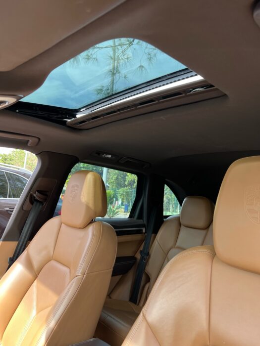 PORSCHE CAYENNE 2014 completo