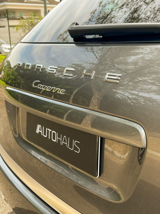 PORSCHE CAYENNE 2014 completo