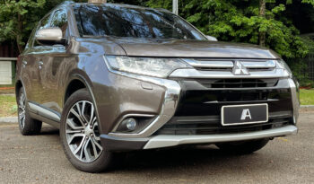 MITSUBISHI OUTLANDER 2016 completo