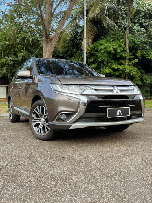 MITSUBISHI OUTLANDER 2016 completo