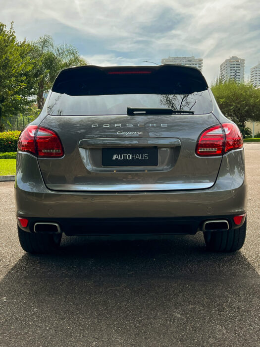 PORSCHE CAYENNE 2014 completo