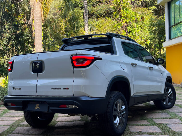 FIAT TORO 2021 completo