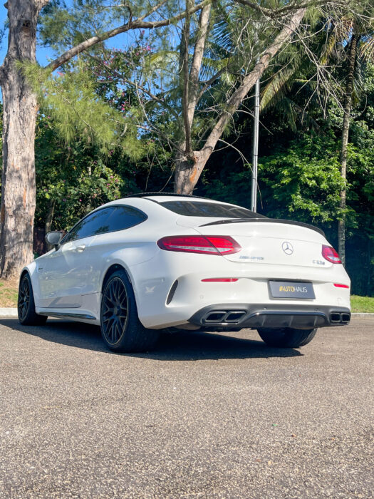 MERCEDES-BENZ C63 S 2017 completo