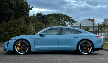 PORSCHE TAYCAN 2021 completo