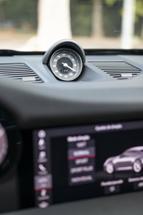 PORSCHE 911 2020 completo