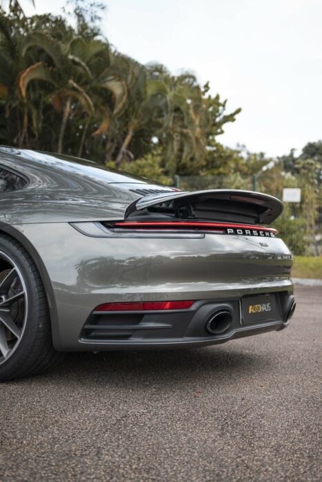 PORSCHE 911 2020 completo