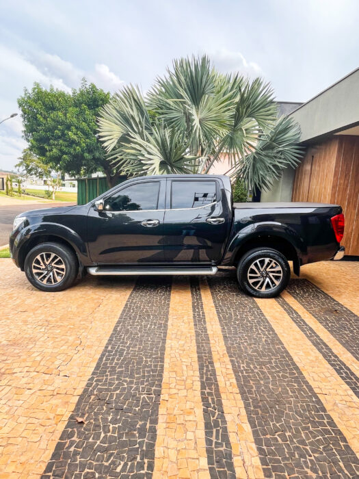 NISSAN FRONTIER 2020 completo