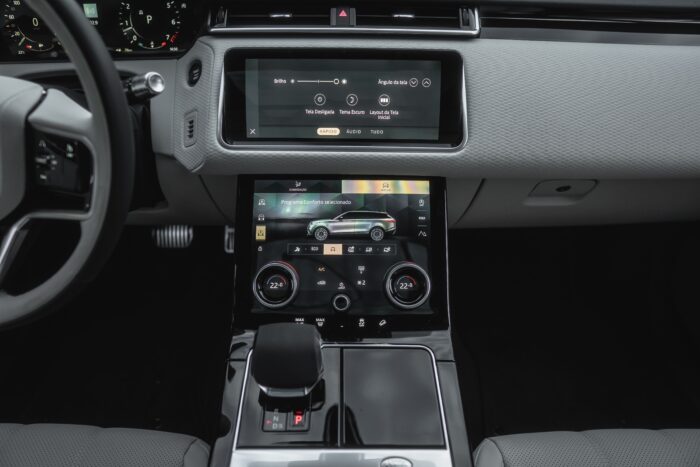 LAND ROVER VELAR 2021 completo