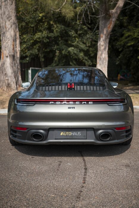 PORSCHE 911 2020 completo