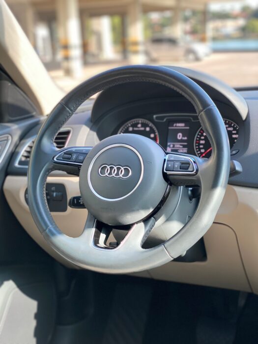 AUDI Q3 2018 completo