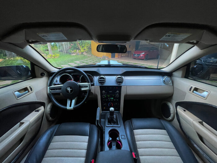 FORD Mustang 2009 completo