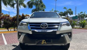 TOYOTA HILUX SW4 2019 completo